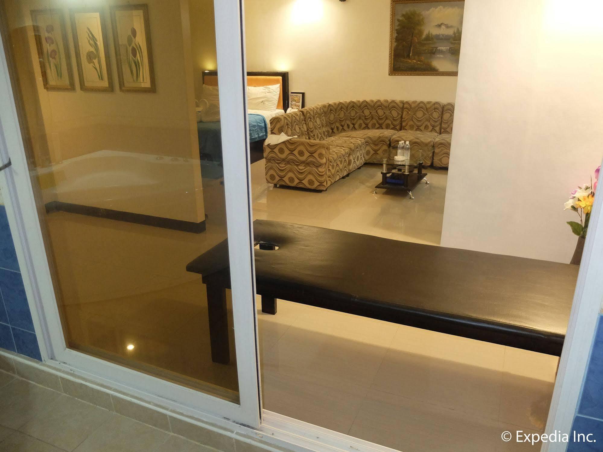 Vf Four Season Hotel Angeles Zewnętrze zdjęcie